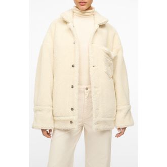 Staud + Wrangler Faux Shearling & Denim Trucker Jacket in Cream at Nordstrom Rack, Size Large/x-Large
