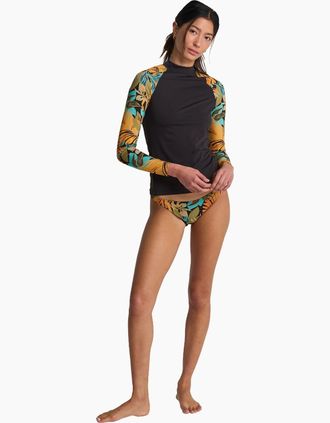 Billabong Womens Billabong Womens Rashguard Long Sleeve Rash Vest - Black - Size: 18/16