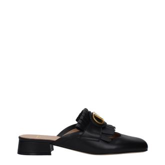 Valentino Garavani Slippers En Klompen Dames Leer Zwart