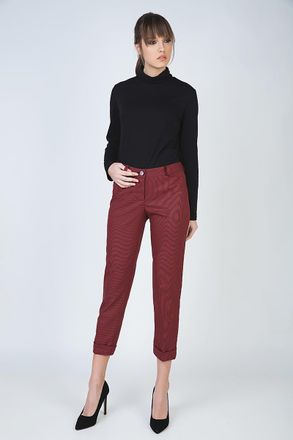 Móveis Conquista Cropped Tapered Pants met Turn-Ups