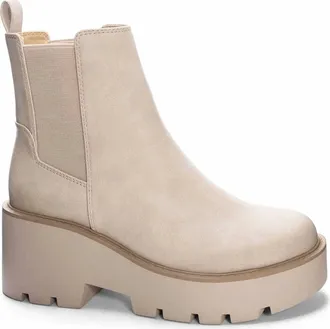 Chinese Laundry Womens Platform Chelsea Booties In Tan