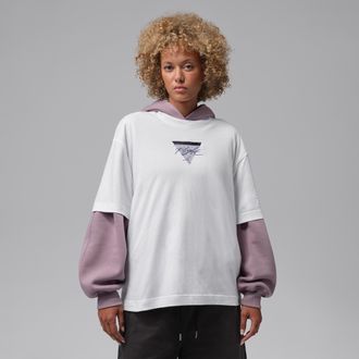Nike Jordan Womens Jordan Girlfriend T-Shirt in White | IX6197-100