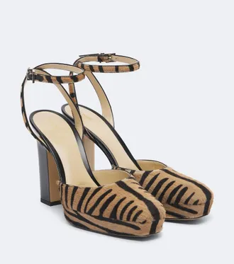 Fendi Salones de piel con estampado de tigre