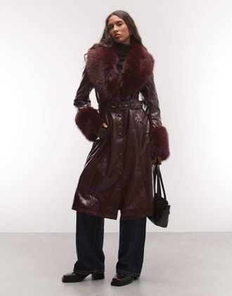 Azalea Wang Azalea Wang Kaya trench con profilo in pelliccia sintetica bordeaux in similpelle PU-Rosso