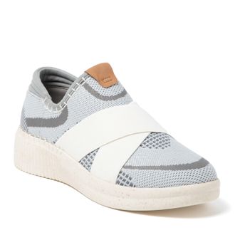 Dearfoams Womens Livie X Strap Knit Trainer Sneaker