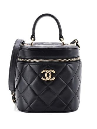 Chanel Trendy CC Top Handle Vanity Case Quilted Lambskin Small shoulder bag - Black