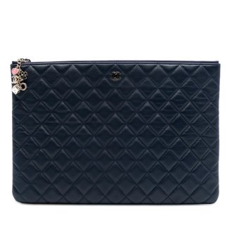 Chanel Tweedehands Grote Gequilt Lamsleren Casino Charms O Case Clutch