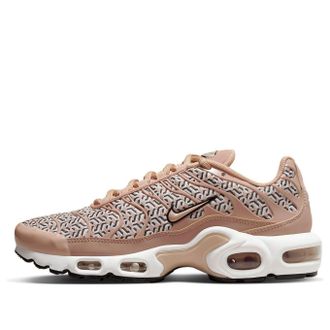 Nike (WMNS) Nike Air Max Plus United in Victory FB2557-200