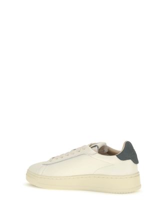 Autry Womens Sneakers Medalist Low Calf Leather White Trainers