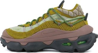 Nike (WMNS) Nike Air Max Flyknit Venture Bronzine Smokey Mauve FD2110-700
