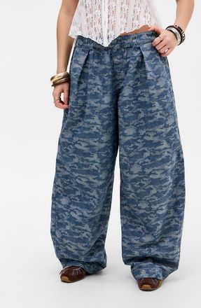 BDG Bobbi Camo Wide Leg Pants in Denim at Nordstrom, Size X-Small