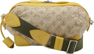 Louis Vuitton Pre-owned Cross Body Bags, female, Yellow, Size: ONE SIZE Pre-owned Pochette Shoulder Bag