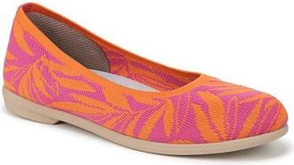 Life Stride Kit Ballet Flat in Pink Knit at Nordstrom, Size 7.5