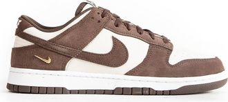 Nike Dunk Low SE Sneakers