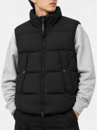 C.P. Company C. P. COMPANY Gilet tecnico imbottito con collo alto e chiusura a zip