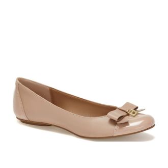 Andrea Womens Ballerinas With Bow And Golden Lock Charm Flats In Beige