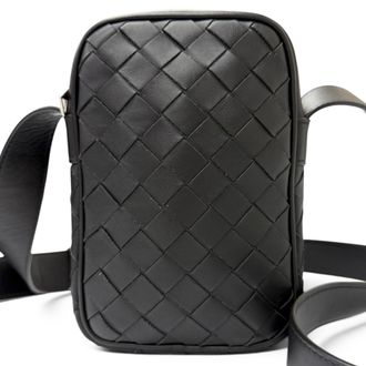 Bottega Veneta Black Leather Pouch Shoulder Bag (Pre-Owned)
