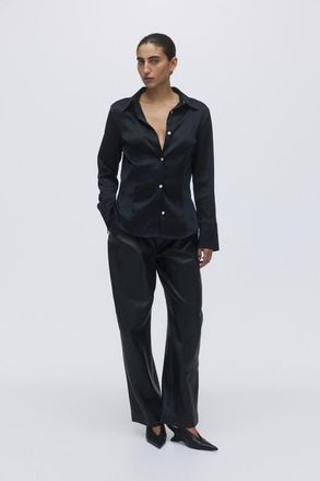 H&M Fitted twill shirt in Black at Nordstrom, Size 4X-Large
