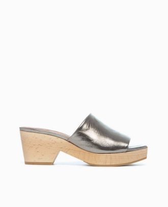 Coclico Womens Mist Sandal In Metallic