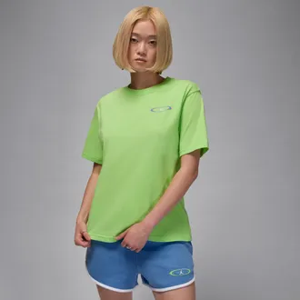 Nike Jordan Womens Jordan Brooklyn Graphic T-Shirt in Green | HV0194-351