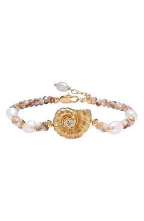 Eye Candy Los Angeles Naya Shell Pendant Freshwater Pearl Beaded Bracelet in Gold at Nordstrom Rack