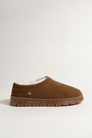 Minnetonka Neva Slides