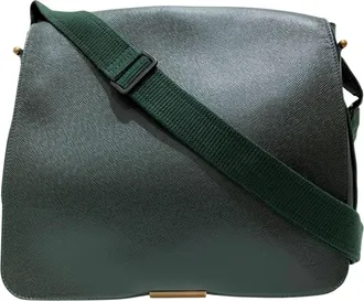 Louis Vuitton Taiga Episea Leather Shoulder Bag (Pre-Owned)