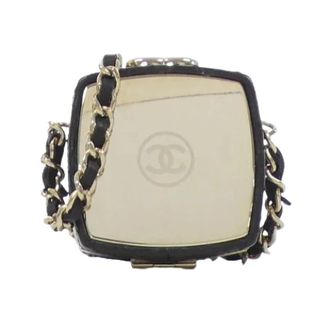 Chanel Pre-owned Mini Bags, female, Beige, Size: ONE SIZE Pre-owned Ap2425 Clutch bag