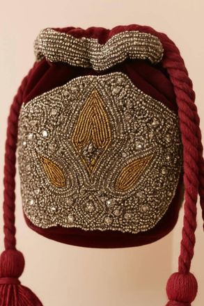 Guadalupe Design Womens Tory Pouch In Red