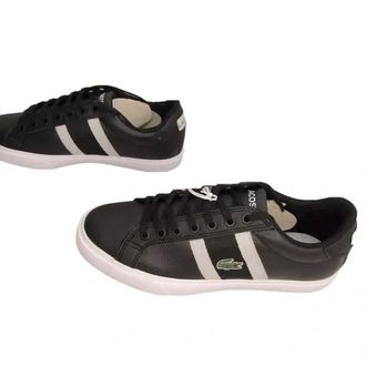 Lacoste Womens Grad Vulc 120 Casual Flat Round Toe Low-Rise Sneakers In Black, White