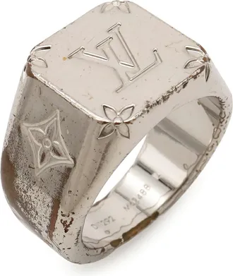 Louis Vuitton Silver Metal Band Ring (Pre-Owned)