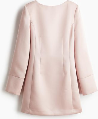H&M Satinkleid mit tiefem Rückenausschnitt - Pink