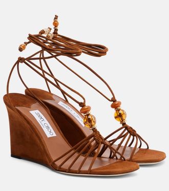 Jimmy Choo London Sandalias con cu&ntilde;a Lova de ante adornadas
