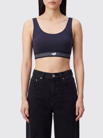 New Balance Top sportivo cropped in tessuto tecnico stretch con logo