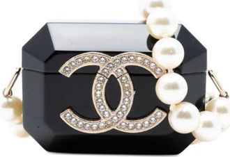 Chanel Pre-owned Mini Bags, female, Black, Size: ONE SIZE Pre-owned Resin Mini Case
