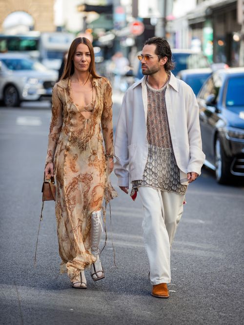 Alice Barbier und Sebastian Roques auf der Haute Couture Fashion Week in Paris.