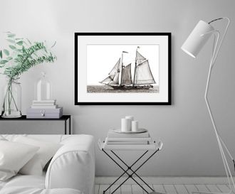 Queence Bild »Jan« Meer Meer Bilder Schiffe Seebilder Seelandschaft Sport historische Ereignisse 1 Stk. tlg. HD Premium Poster-Druck inkl. Holzrahmen