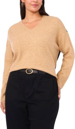 Vince Camuto Colorblock V-Neck Sweater in Latte Heather at Nordstrom, Size 1X