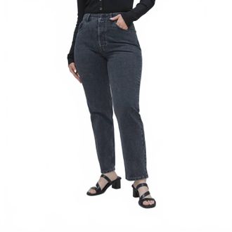 Everlane The Curvy 90S Cheeky Straight Jeans In Washed Black