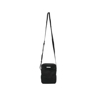 Gucci Logo-plaque Shoulder Bag