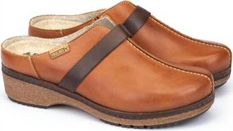 Pikolinos Womens Granada Clogs In Brandy
