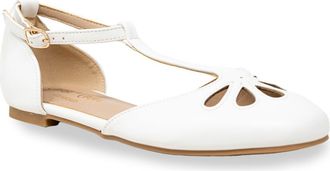 Chase + Chloe by Intouch Footwear Fergie T-Strap Ballerina Flat in White Pu at Nordstrom Rack, Size 6.5