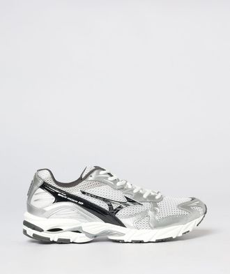 Mizuno Sneakers basse Wave Rider 10 in mesh con suola in gomma dentellata