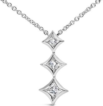 House of Brilliance 10K White Gold 1/5 Cttw Princess Cut Diamond 3 Stone Drop 18 Pendant Necklace (H-I Color, SI2-I1 Clarity)