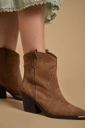 Oasis Womens Tammy Real Suede Metal Trim Western Ankle Boots - Mocha - Size UK 3