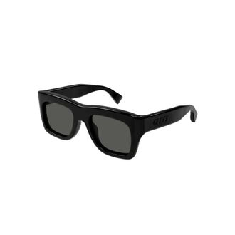 Gucci Gg 1811S 001 Zonnebrillen - Heren - Zonnebrillen - Zwart - 52 MM - Accessoires