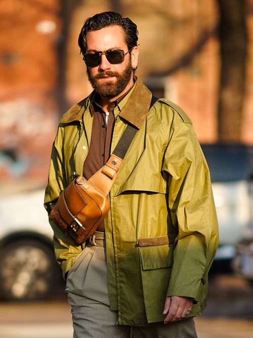 Male Streetstyle mit Bauchtasche