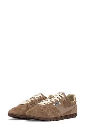 Autry Windspin Low Sneaker in Peanut at Nordstrom Rack, Size 10Us / 40Eu