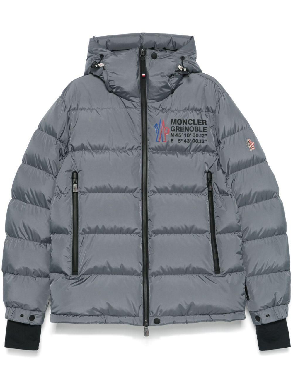 Saldi Giacche Giubbotti Capi spalla Soprabiti Moncler in