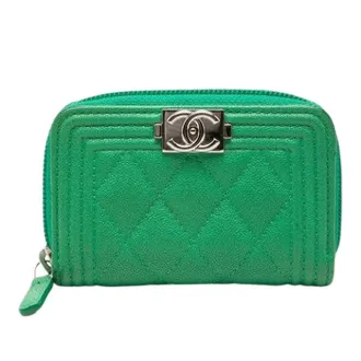 Chanel Pre-owned Wallets, female, Green, Size: ONE SIZE Pre-owned Quilted Caviar Coin Pouch